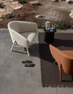 Tuile armchair, Komfortabler Gartensessel aus schmutzabweisendem und wasserabweisendem Material