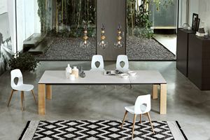 DADA, Ausziehbarer Tisch mit Keramikplatte