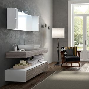 Change comp. 29, Badezimmer-Schrnke mit Holz-Effekt und Keramik-Waschbecken