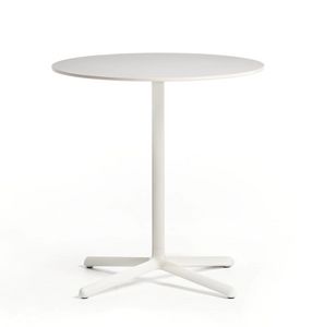 Clivo 74, Tisch mit raffiniertem Design