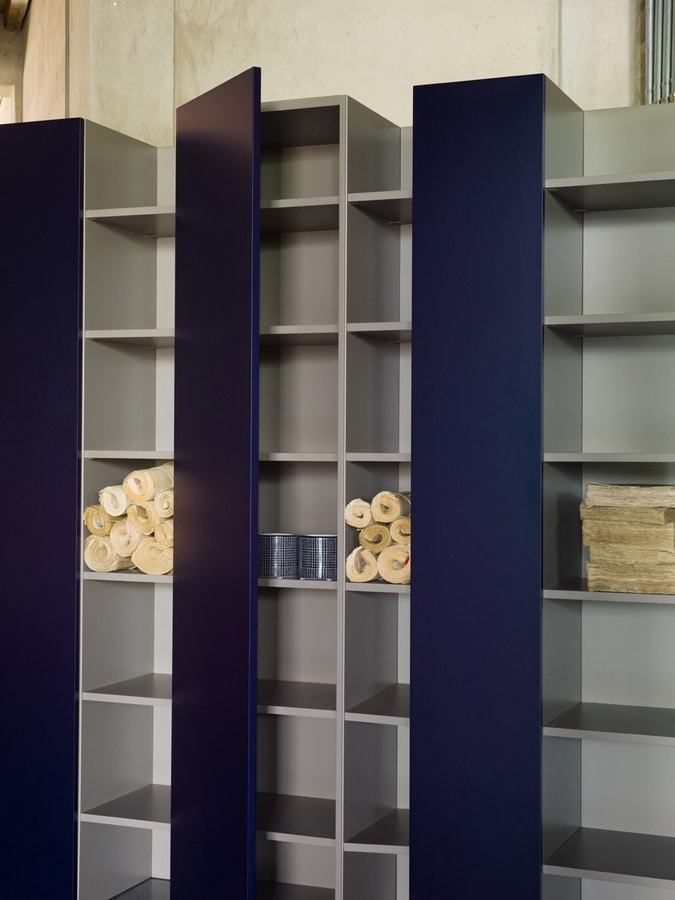 CODE comp.01, Kostbaren Bücherregal mit Türen, für Luxus-Hotels