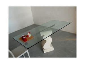 Flex tab, Tisch mit Basis aus behauenem Stein und oben in Glas