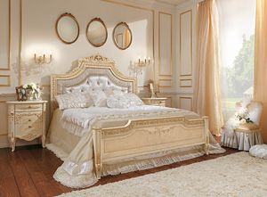 Reggenza Luxury X170, Luxurises Bett mit Blattgoldverzierungen