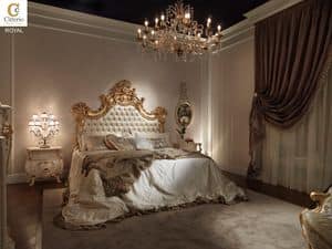 Royal, Schlafzimmer aus Massivholz im klassischen Stil