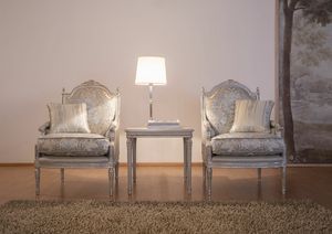 Letizia Sessel, Sessel mit handgefertigten Schnitzereien