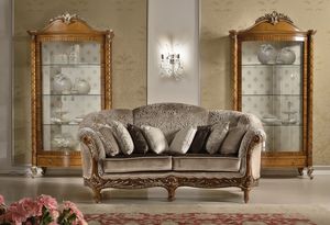 Art. 4005, Klassisches Sofa mit handgeschnitzter Basis