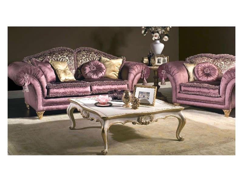 Art. MA 43 Majestic, Klassische Couch von großer Eleganz, reich an kostbaren Details