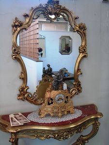Art. 155, Spiegel mit geschnitztem Holzrahmen