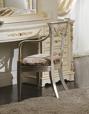 Klassischer Stuhl für Schlafzimmer