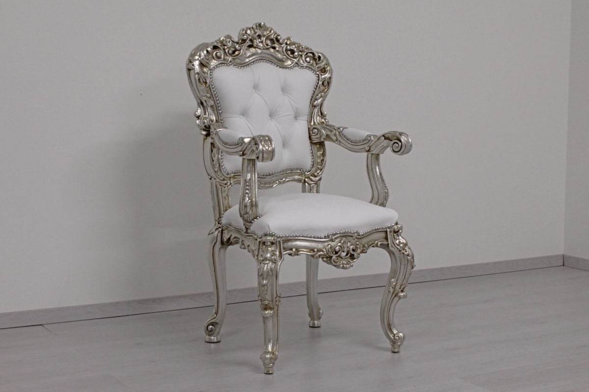 Putto, Barocker Stuhl mit Lederbezug