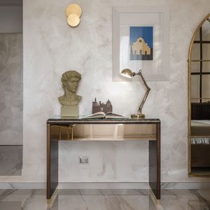 Moderne Konsole, Moderne Konsole aus Holz und Glas, moderner Stil