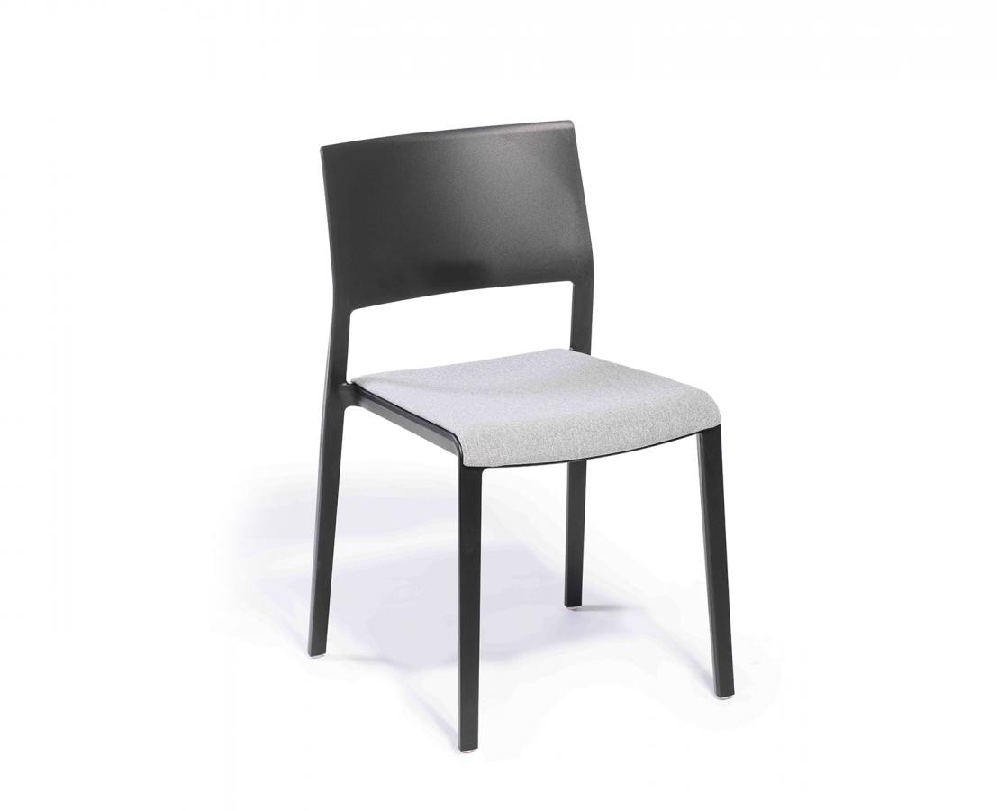 Lilibet, Stuhl aus Technopolymer, recycelbar und umweltfreundlich