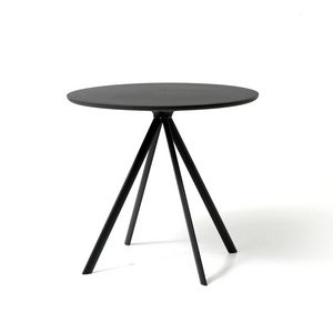 Margarita tavolo, Runder Tisch mit 4 Beinen aus Metall, mit Oberteil aus Polyethylen