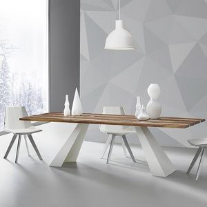Natisa Srl, Tische aus Holz und Metall