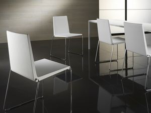 Free, Stuhl aus Polypropylen mit Metallfuboden