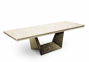 Trapezio Tisch, Tisch mit gebrsteter Marmorplatte
