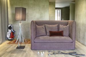 Bellini, Geflltes Sofa mit hoher Rckenlehne