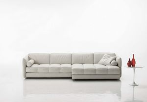 Mood, Sofa mit einfachen Linien