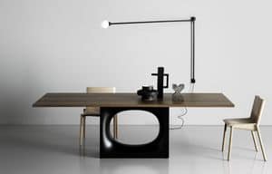 Holo, Design Tisch mit Metall Basis mit ovalen Loch