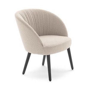 Rose 03070L, Loungesessel mit plissierter Polsterung und Holzbeinen