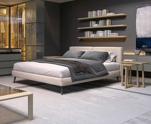 Ada, Bett mit gro�en Kissen als Kopfteil