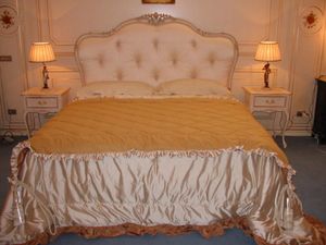 Art.305, Bett im französischen Stil