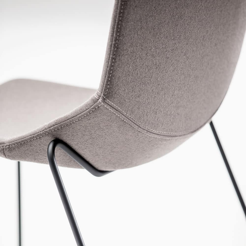 Formula Slim SL, Stuhl aus Metall, auf Kufen, gepolstert Schale