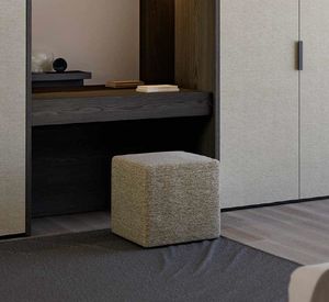 Sit, Sitzpuffs in verschiedenen Formen und Gr��en