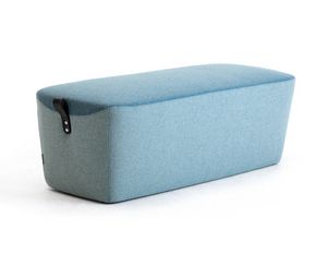 Vic, Rechteckiger Sitzpuff mit seitlichem Griff