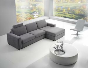 Split, Einfaches und modernes Sofa