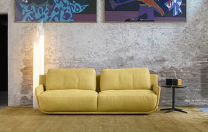 Bliss, Sofa mit leichten und klaren Profilen