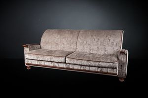 Deco, Sofa mit massiver Walnussstruktur