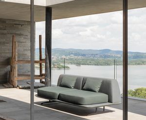 Trays, Sofa inspiriert von den Formen des Designs der 50er Jahre