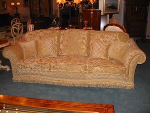 Art.120, Sofa mit traditionellen Linien
