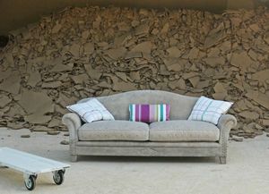 Borromeo, Sofa mit eleganten Chromnieten verziert