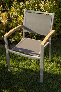 CLUB P, Stapelbarer Sessel aus Aluminium und Textilene