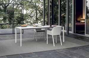 Maki outdoor, Gartentisch mit elegantem Design