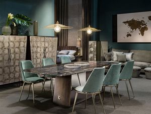 Teseo Tiche, Eleganter Tisch mit Marmorplatte