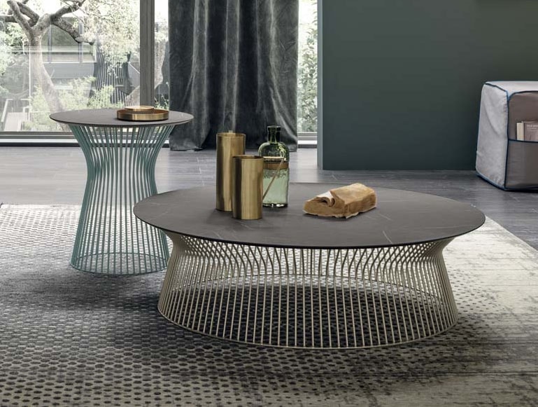 Kleine Tische mit raffiniertem Design