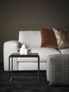 Silhouette, Eleganter Couchtisch mit minimalistischem Design, Marmorplatte