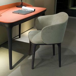 Manda XL poltrona, Sessel in perfekter Balance zwischen Design und Klassizismus