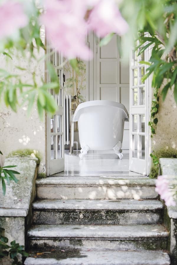 Klassische Badewanne aus Acryl