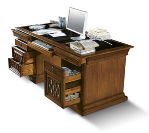 1055V2, Klassischer direktionaler Schreibtisch