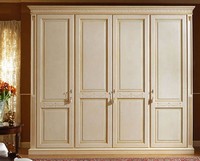 Aries Kleiderschrank, Luxurise Lack-Kleiderschrank mit 4 Tren, getfelte Holz