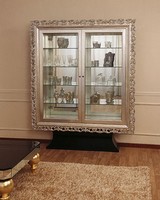 Art. 2405 Valentina Day, Klassische Vitrine mit 2 Tren, Blattsilber Oberflchen