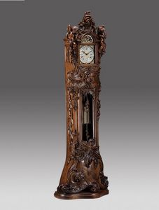 Art. 513/1, Standuhr im Barockstil mit 2 Engel, Nussbaum hand gebogen