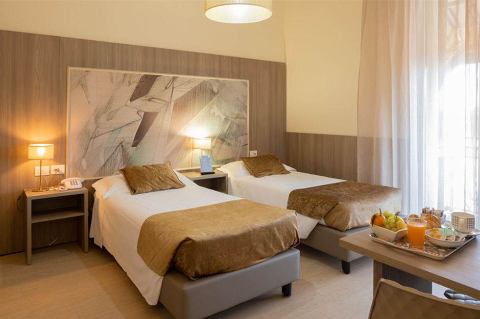Hotelzimmerm�bel in Bologna, Italien
