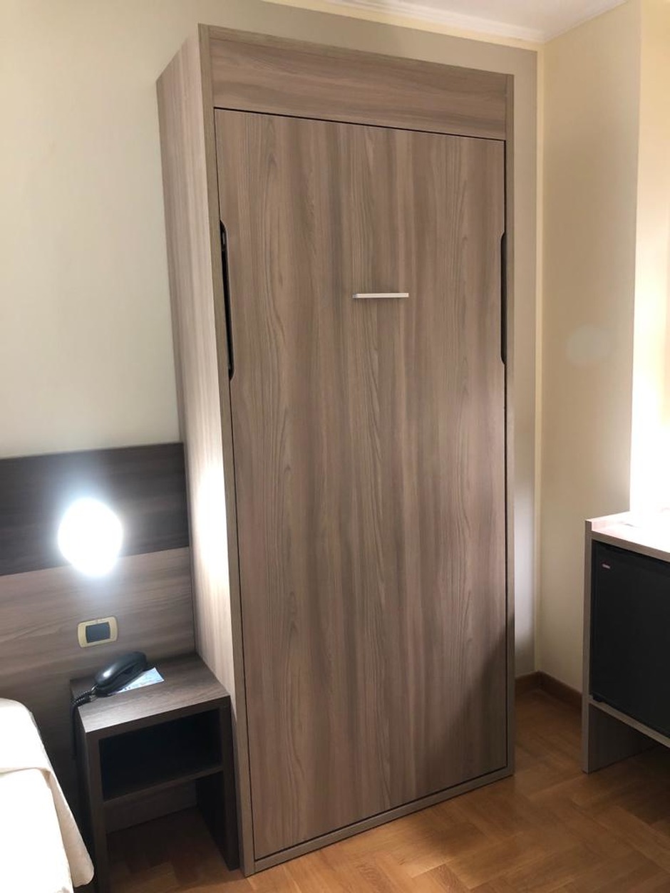 Hotelzimmerm�bel in Genua, Italien