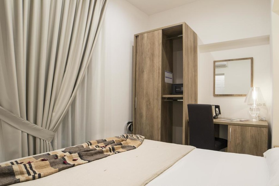 Hotelzimmerm�bel in Neapel, Italien