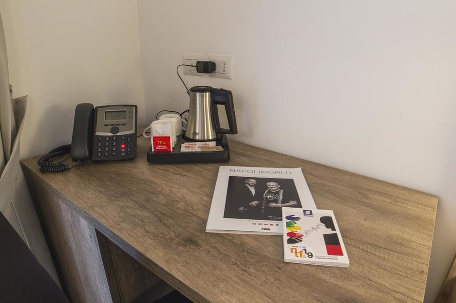 Hotelzimmerm�bel in Neapel, Italien